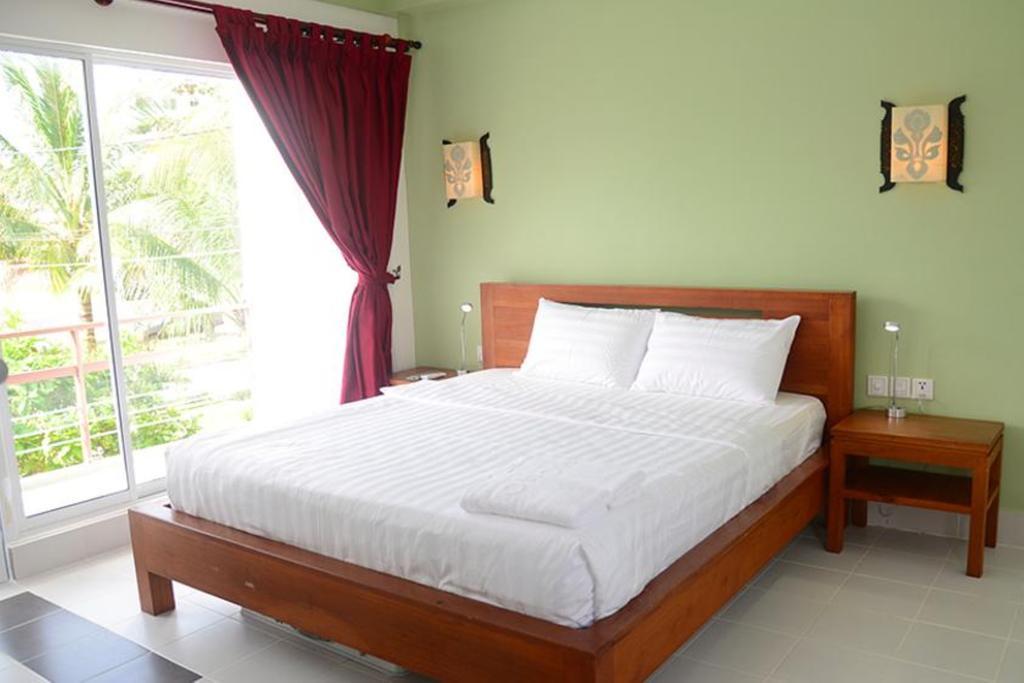 Ropanha Boutique Hotel Sihanoukville Exterior photo