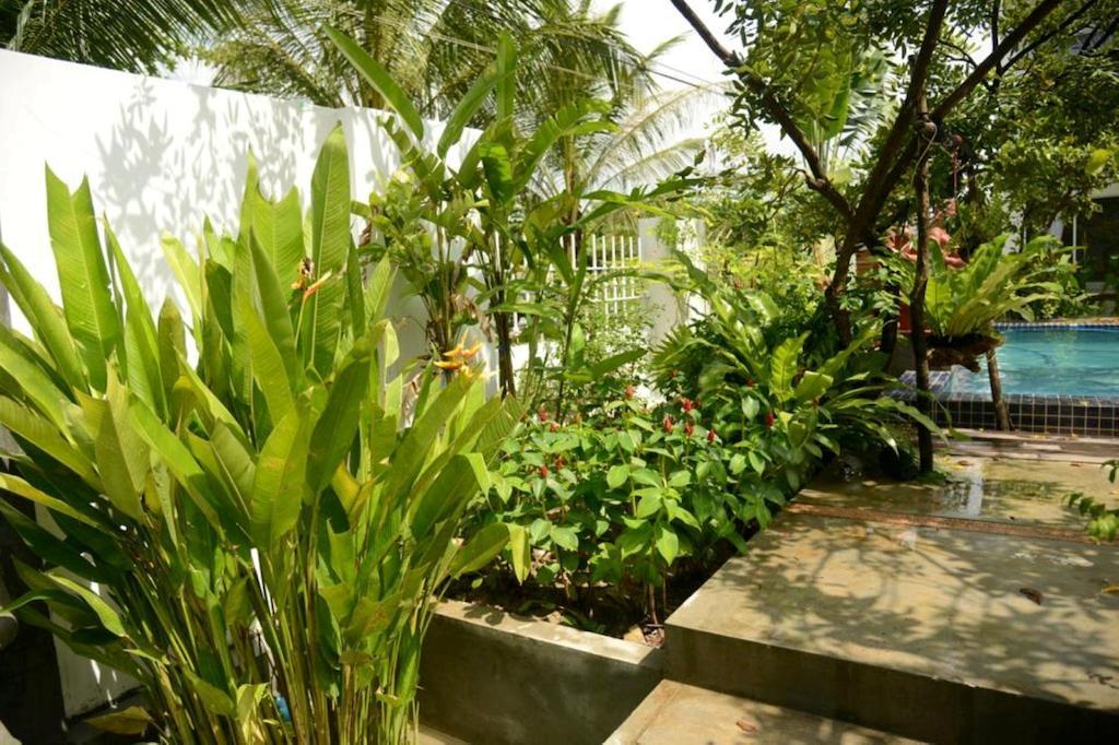 Ropanha Boutique Hotel Sihanoukville Exterior photo