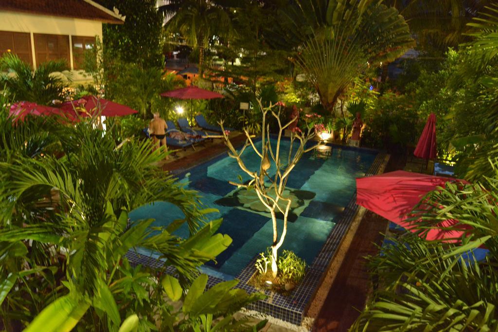 Ropanha Boutique Hotel Sihanoukville Exterior photo