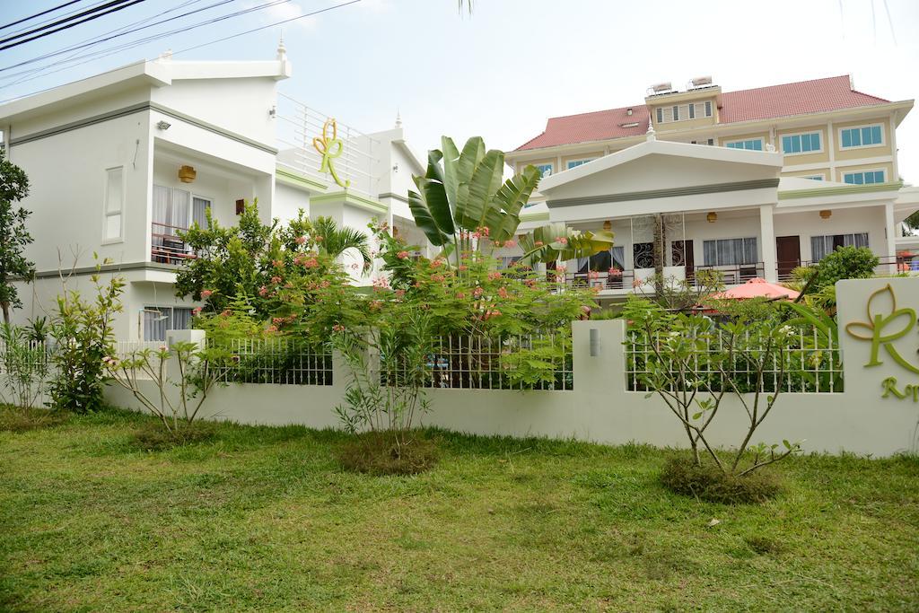 Ropanha Boutique Hotel Sihanoukville Exterior photo