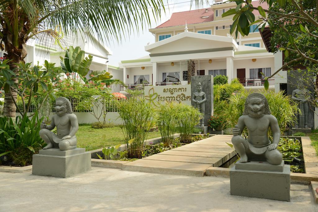 Ropanha Boutique Hotel Sihanoukville Exterior photo